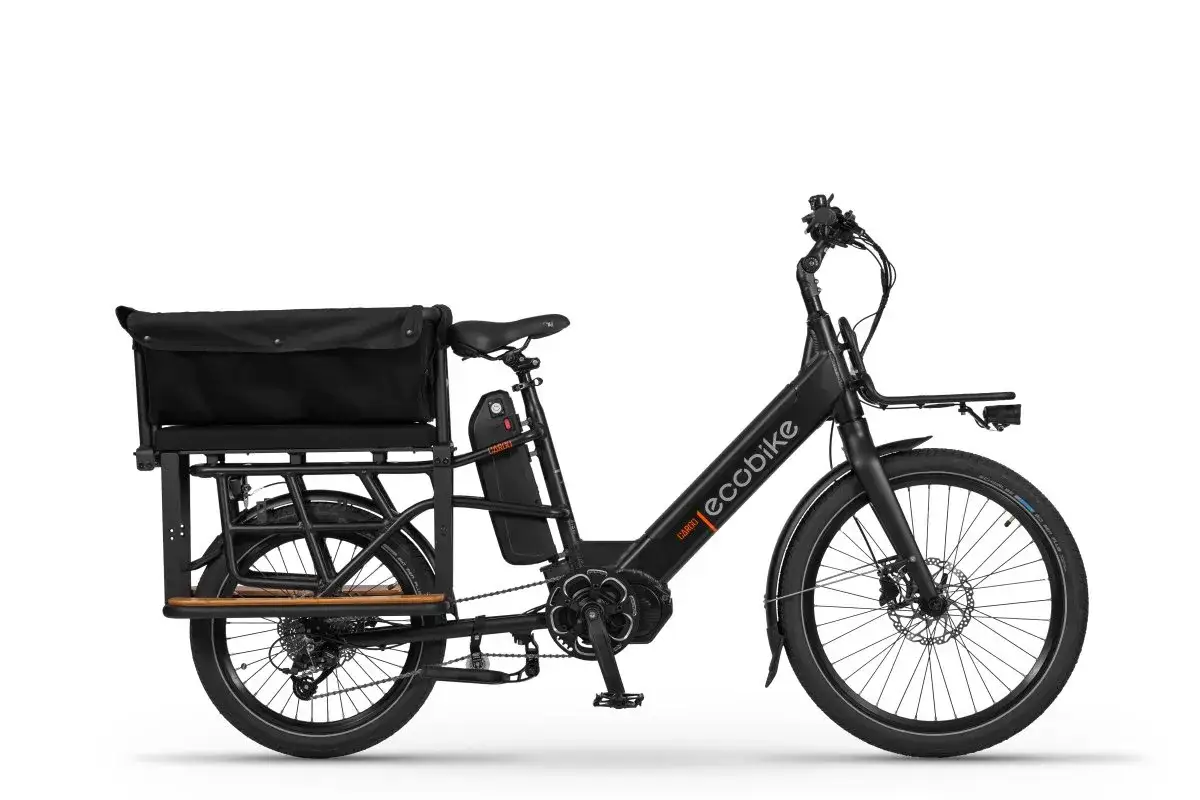 Czarny rower cargo z napisem ecobike. Idealny do przewożenia rzeczy, co to za firma?